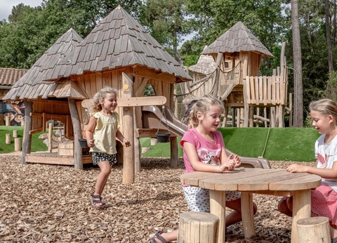 Flower Camping Au Bois des Biches, 4* - 8