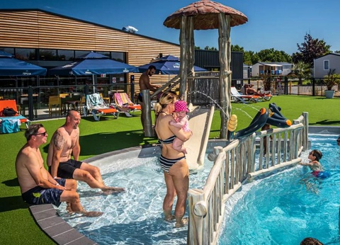 Camping Le Nid d'Eté, 4* - 72