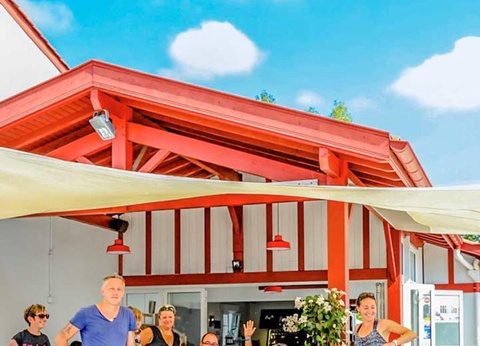 Yelloh! Village Domaine Berrua, 4* - 13