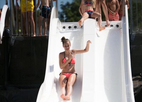 Camping Les Gorges Du Chambon - Ciela Village, 4* - 40