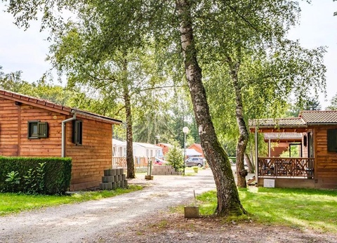 Flower Camping du Lac de la Seigneurie, 3* - 26