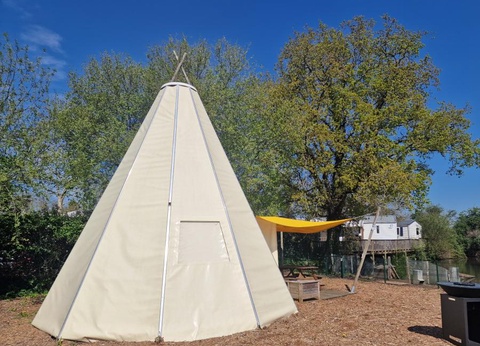 Camping Les P'tites Maisons dans la Prairie, 3* - 36