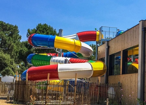 Camping Les Genêts, 5* - 46