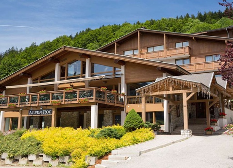 Séjour détente avec demi-pension vue sur la montagne de la Clusaz - 3* - 2