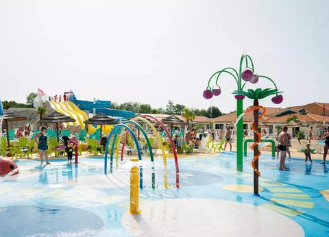 camping Les Charmettes - Funpass non inclus, 4* - 3