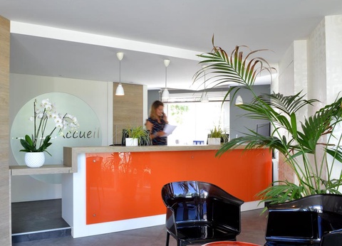 Camping L'Abri des Pins, 4* - 180