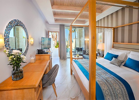 Club Amavi Made For Two ***** - 12