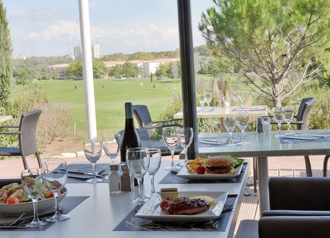 Escapade près de Montpellier avec repas du midi ensoleillé - 3* - 26