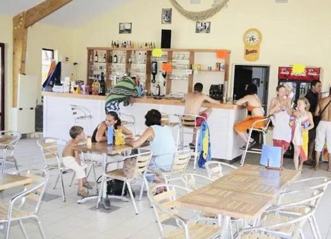 Camping La Riviera, 4* - 87