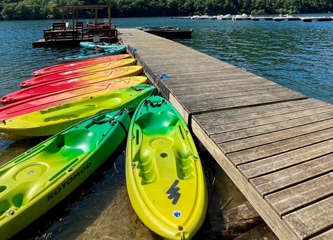 Camping Paradis - Village De Vacances La Gineste, 4* - 17