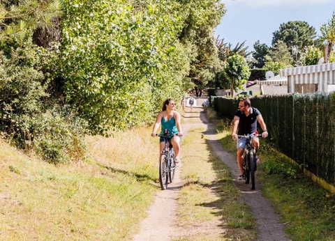 Camping maeva Escapades La Parée du Both, 3* - 11