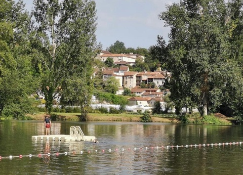 Camping Paradis Aubeterre sur Dronne, 3* - 7