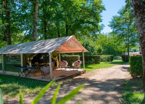 Flower Camping les Nauves, 3* - 10