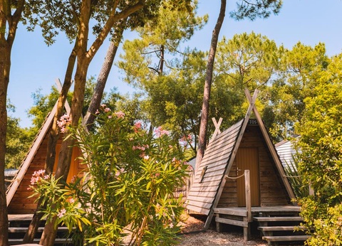 Camping Les Genêts, 5* - 30