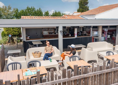 Camping Romanée - La Belle Henriette, 4* - 40