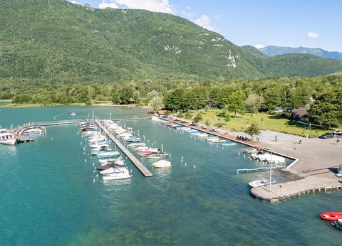 Camping Romanée - la Ferme de la Serraz, 5* - 36