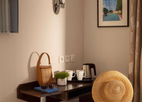 Séjour au coeur du 13ème de Paris à deux pas de la Place d'Italie - 3* - 16