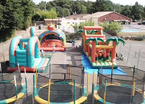 Camping Les Casteillets, 3* - 63