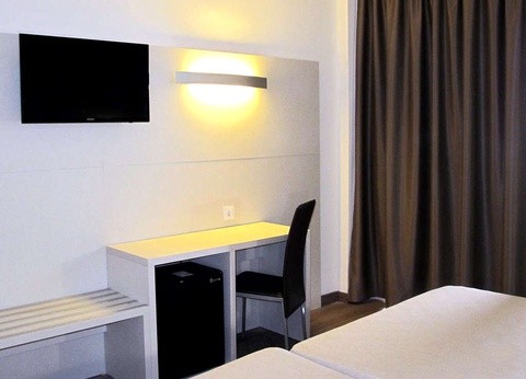 Visitez la ville de Salou en Catalogne avec dîner et spa - 3* - 31