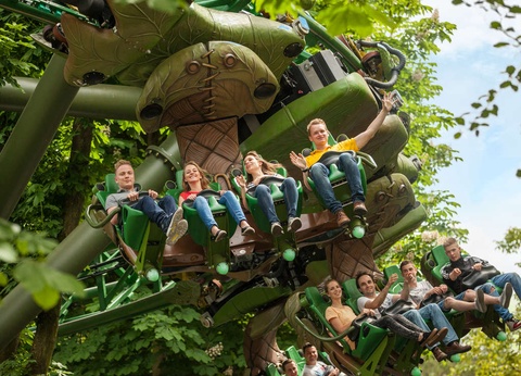 Profitez de deux jours d'amusement et laissez-vous surprendre par Europa Park (billet 2 jours) - 3* - 23