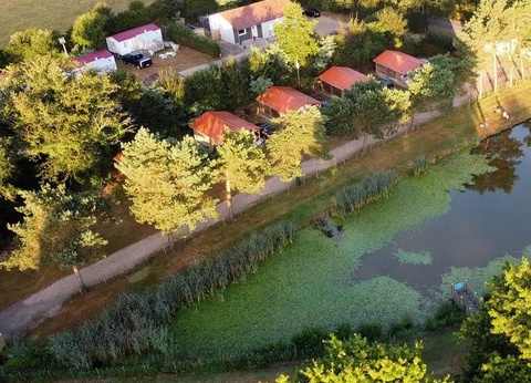 Camping Paradis la Bretonnière, 4* - 32