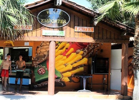 Camping Les Salisses, 4* - 82