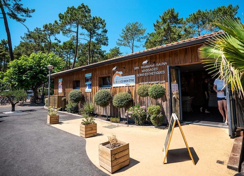 Camping Le Vieux Port, 5* - 72