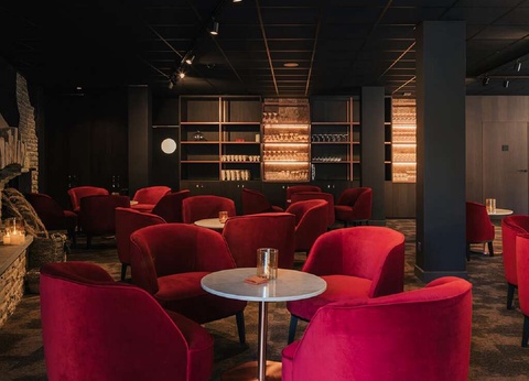 Escapade dans la tranquilité de Han-sur-Lesse + bouteille de cava dans la chambre - 3* - 5