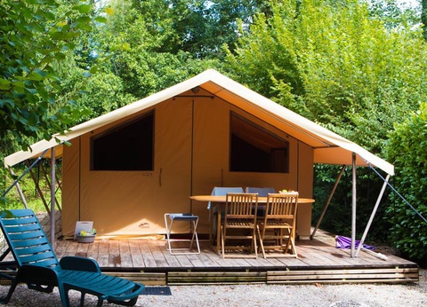 Camping Des 3 lacs, 4* - 12