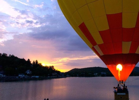 Camping Domaine du Lac Chambon 3* - 29