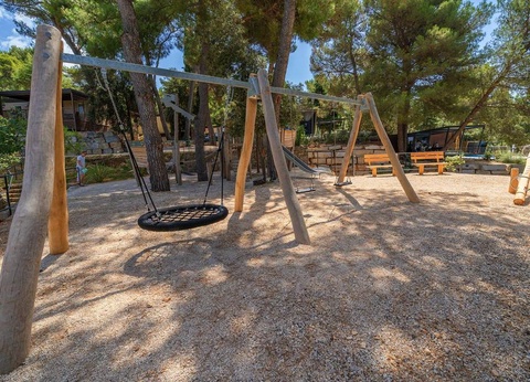 Camping Porton Nature Hideouts, 2* - 4