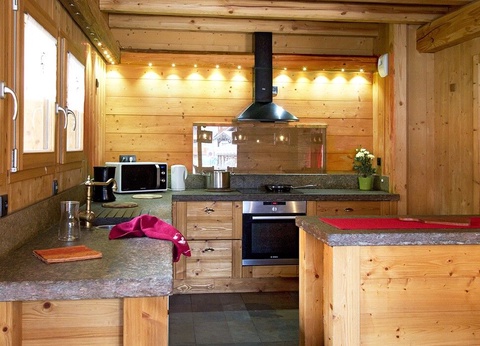 Chalet Le Loup Lodge - 3