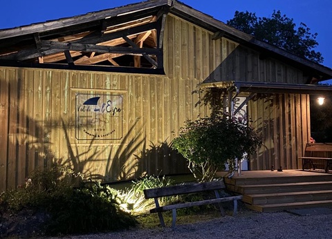 Camping Val de l'Eyre, 4* - 8