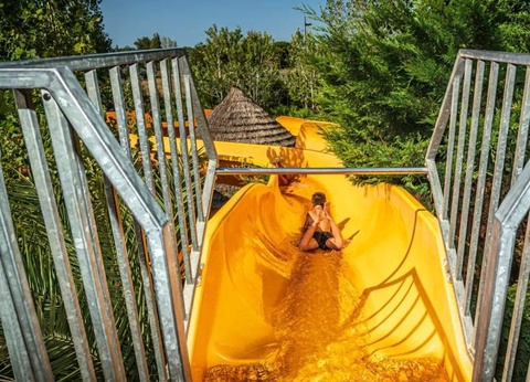 Camping Le Clos Virgile, 4* - 75