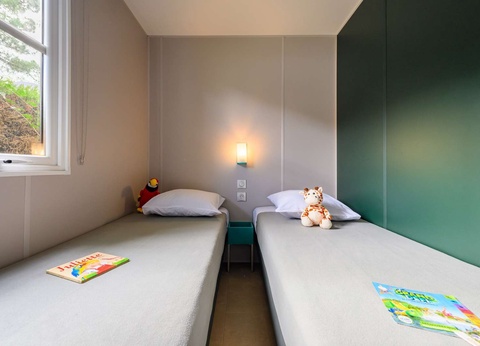 Camping l'Abri des Pins 4* - 8