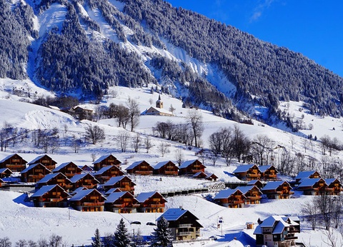 Résidence Les Chalets des Ecourts 3* - 7