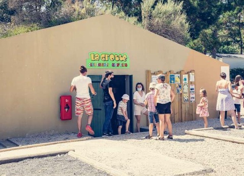 Domaine des Pins, 4* - 47