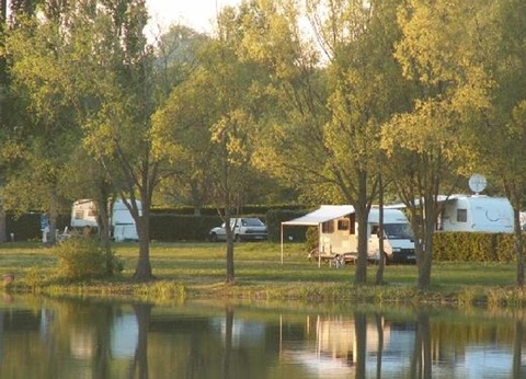 Camping Le Lac des Varennes, 3* - 37