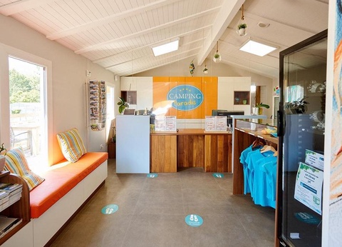 Camping Paradis la Bretonnière, 4* - 54