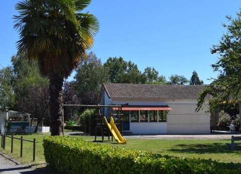 Camping et Village Vacances Le Lac - 22