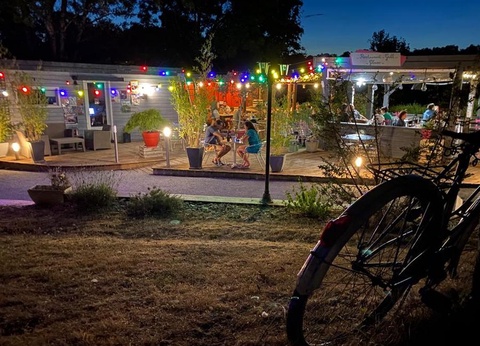 Flower Camping Le Soleil des Bastides, 3* - 47