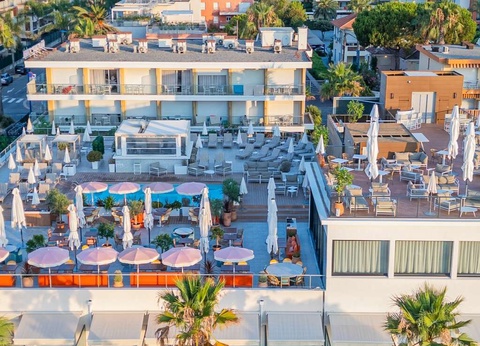 Séjour de rêve en bord de plage entre Nice et Antibes - 4* - 6