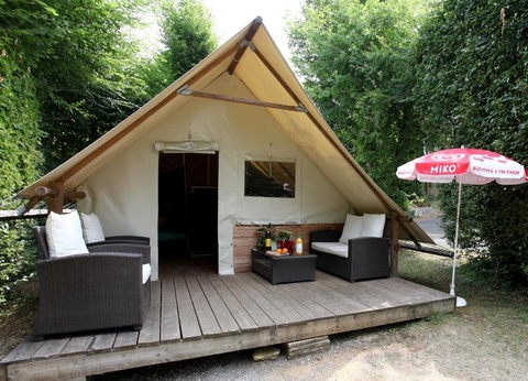 Camping Le Pont de Mazerat, 4* - 50