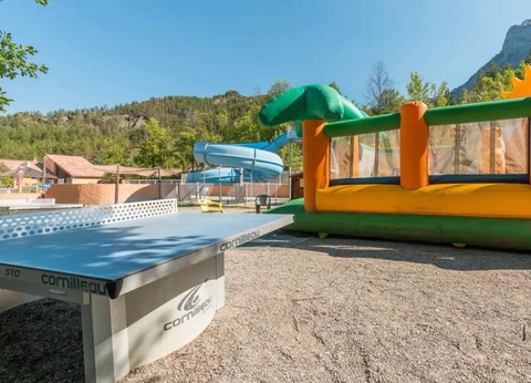 Flower Camping Le Clot du Jay, 3* - 8