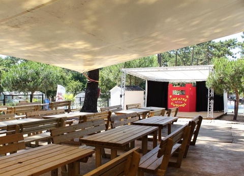 Camping Les Pins d'Oléron, 4* - 9