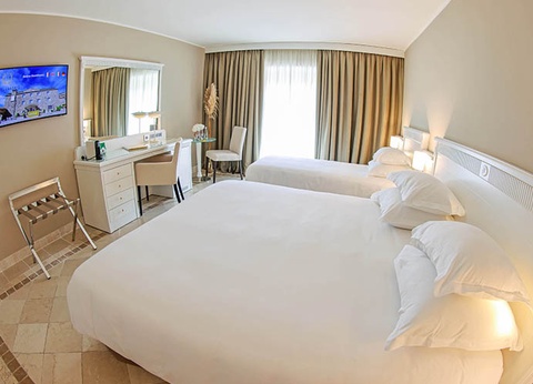 Hôtel Hostellerie de l'Abbaye 4* - 7