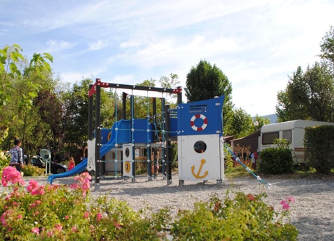 Camping Ile De La Comtesse, 4* - 75