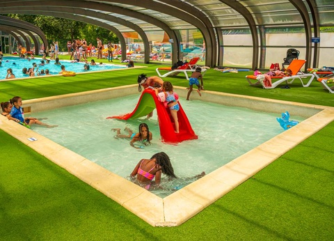 Camping Les Ajoncs d'Or, 4* - 6