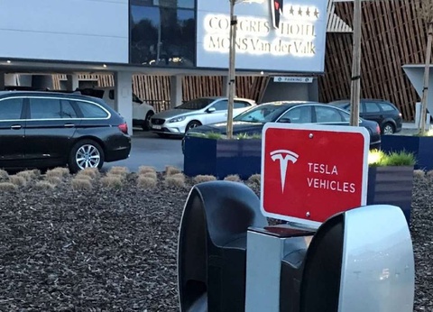 Carrefour: détente deluxe 4* en chambre supérieure à Mons - 4* - 21