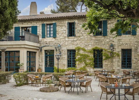 Saint Valentin sous le signe de l'amour au bord des rives du Rhône à Villeneuve-Lès-Avignon - 4* - 2